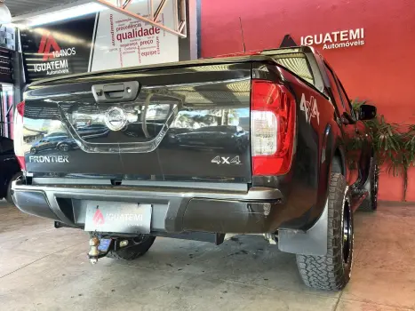 NISSAN Frontier 2.3 ATTACK CABINE DUPLA 4X4 BI-TURBO DIESEL AUTOMTICO, Foto 9