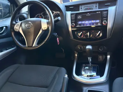 NISSAN Frontier 2.3 ATTACK CABINE DUPLA 4X4 BI-TURBO DIESEL AUTOMTICO, Foto 15