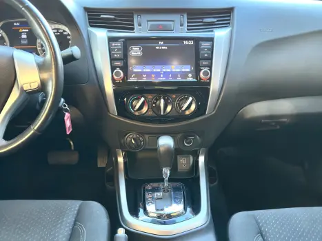 NISSAN Frontier 2.3 ATTACK CABINE DUPLA 4X4 BI-TURBO DIESEL AUTOMTICO, Foto 16