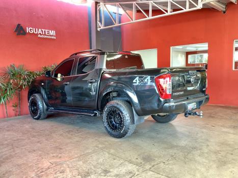 NISSAN Frontier 2.3 ATTACK CABINE DUPLA 4X4 BI-TURBO DIESEL AUTOMTICO, Foto 4