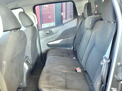 NISSAN Frontier 2.3 ATTACK CABINE DUPLA 4X4 BI-TURBO DIESEL AUTOMTICO, Foto 10