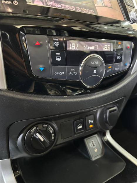 NISSAN Frontier 2.3 16V LE 4X4 CABINE DUPLA BI-TURBO DIESEL AUTOMTICO, Foto 13