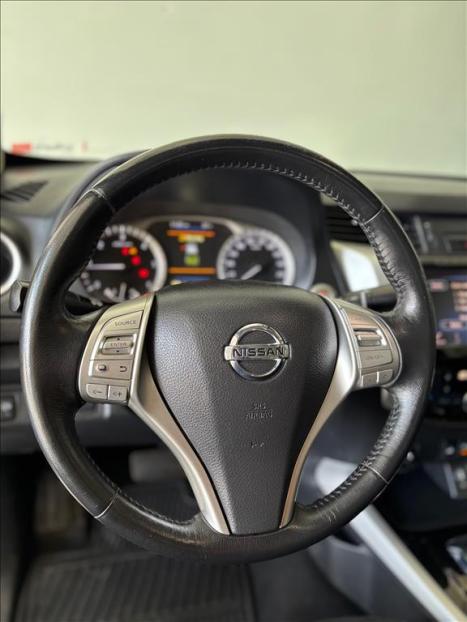 NISSAN Frontier 2.3 16V LE 4X4 CABINE DUPLA BI-TURBO DIESEL AUTOMTICO, Foto 15