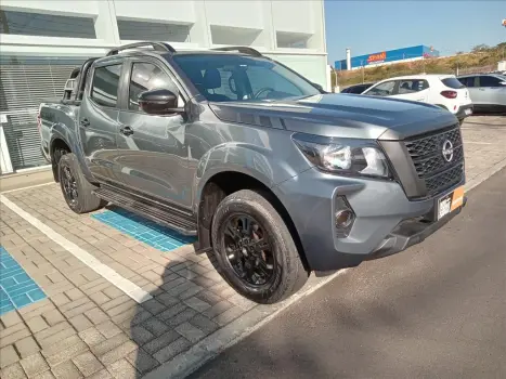 NISSAN Frontier 2.3 ATTACK CABINE DUPLA 4X4 BI-TURBO DIESEL AUTOMTICO, Foto 4