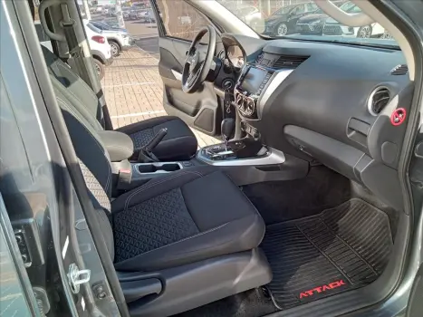 NISSAN Frontier 2.3 ATTACK CABINE DUPLA 4X4 BI-TURBO DIESEL AUTOMTICO, Foto 10