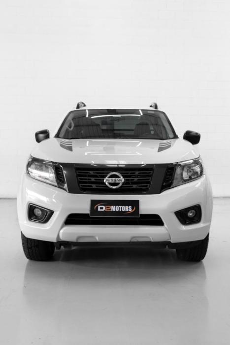 NISSAN Frontier 2.3 16V LE 4X4 CABINE DUPLA BI-TURBO DIESEL AUTOMTICO, Foto 2