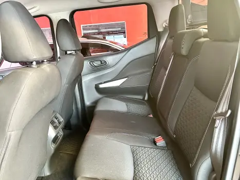 NISSAN Frontier 2.3 16V SE 4X4 CABINE DUPLA BI-TURBO DIESEL AUTOMTICO, Foto 9