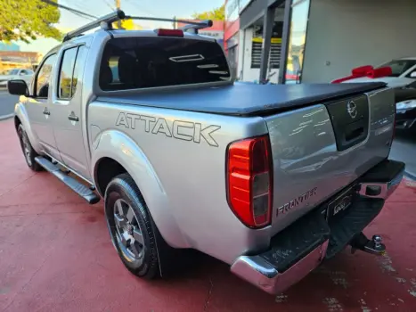 NISSAN Frontier 2.5 16V 4X4 SV ATTACK TURBO DIESEL CABINE DUPLA, Foto 2