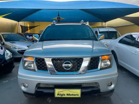 NISSAN Frontier 2.5 LE 4X4 TURBO DIESEL CABINE DUPLA, Foto 2