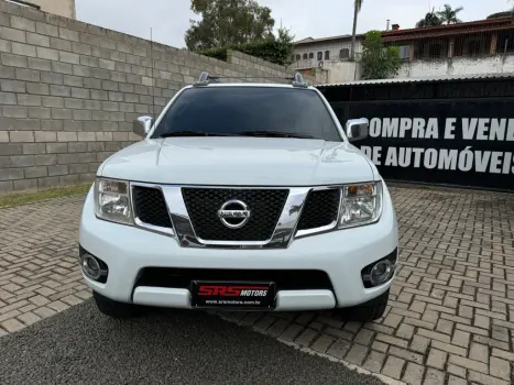 NISSAN Frontier 2.5 SL 4X4 TURBO DIESEL CABINE DUPLA AUTOMTICO, Foto 2