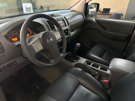 NISSAN Frontier 2.5 LE 4X4 TURBO DIESEL CABINE DUPLA, Foto 9