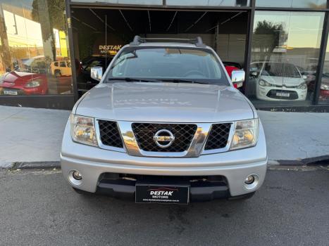 NISSAN Frontier 2.5 LE 4X4 TURBO DIESEL CABINE DUPLA, Foto 2