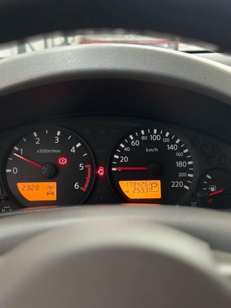 NISSAN Frontier 2.5 SEL 4X4 TURBO DIESEL CABINE DUPLA AUTOMTICO, Foto 14
