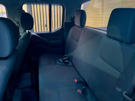 NISSAN Frontier 2.5 XE 4X4 TURBO DIESEL CABINE DUPLA, Foto 4