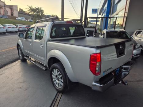 NISSAN Frontier 2.5 SL 4X4 TURBO DIESEL CABINE DUPLA AUTOMTICO, Foto 6