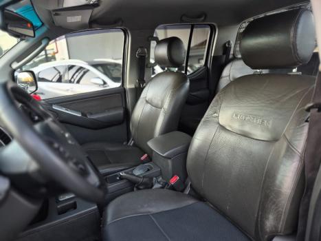 NISSAN Frontier 2.5 SL 4X4 TURBO DIESEL CABINE DUPLA AUTOMTICO, Foto 9