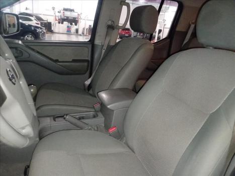 NISSAN Frontier 2.5 SE 4X4 TURBO DIESEL CABINE DUPLA, Foto 10