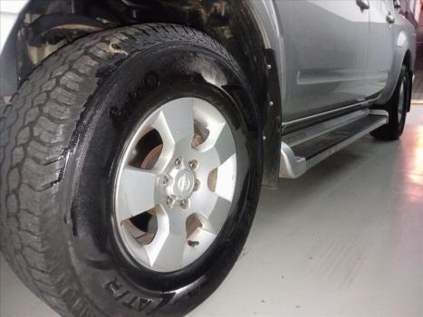 NISSAN Frontier 2.5 SE 4X4 TURBO DIESEL CABINE DUPLA, Foto 14