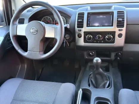 NISSAN Frontier 2.5 16V PLATINUM 4X4 TURBO DIESEL CABINE DUPLA AUTOMTICO, Foto 11