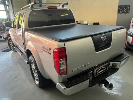 NISSAN Frontier 2.5 SL 4X4 TURBO DIESEL CABINE DUPLA AUTOMTICO, Foto 4