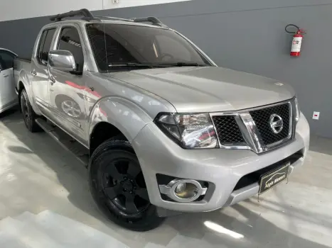 NISSAN Frontier 2.5 4X4 LE CABINE DUPLA TURBO DIESEL AUTOMTICO, Foto 3