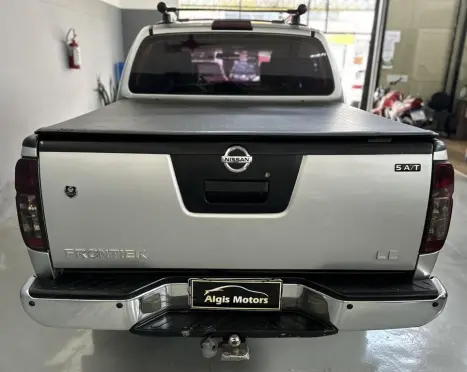 NISSAN Frontier 2.5 4X4 LE CABINE DUPLA TURBO DIESEL AUTOMTICO, Foto 4
