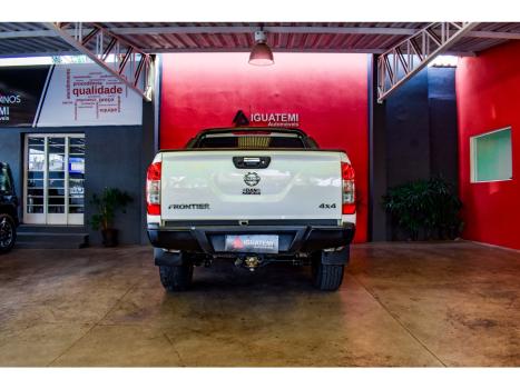 NISSAN Frontier , Foto 16