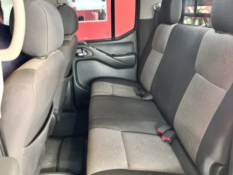 NISSAN Frontier , Foto 7