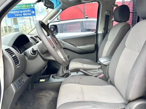 NISSAN Frontier , Foto 9