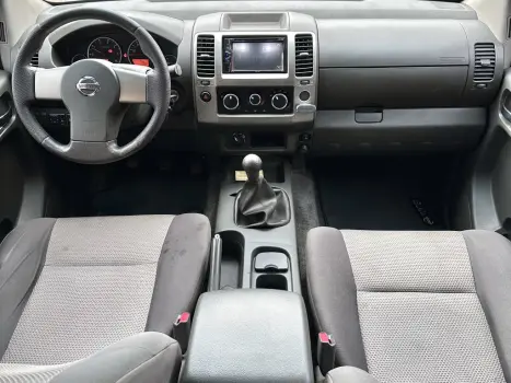 NISSAN Frontier , Foto 12