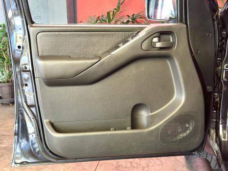 NISSAN Frontier , Foto 8