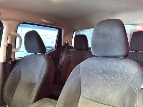 NISSAN Frontier , Foto 18