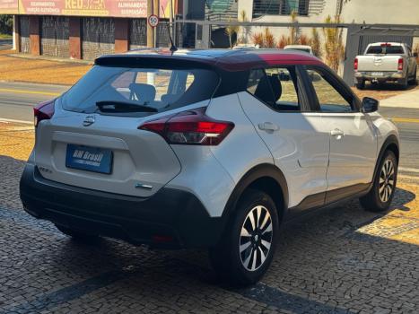 NISSAN Kicks 1.6 16V 4P FLEXSTART S, Foto 4