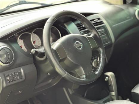 NISSAN Livina 1.6 16V 4P X-GEAR FLEX, Foto 4
