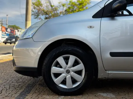 NISSAN Livina 1.6 16V 4P FLEX, Foto 7