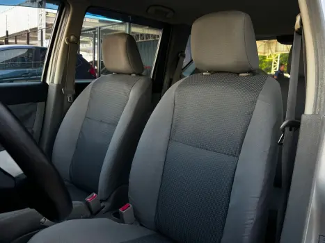 NISSAN Livina 1.6 16V 4P FLEX, Foto 12