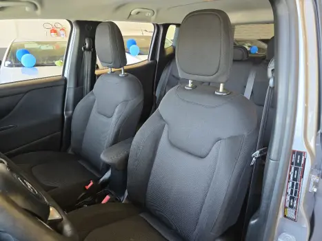 NISSAN Livina 1.8 16V 4P FLEX AUTOMTICO, Foto 14