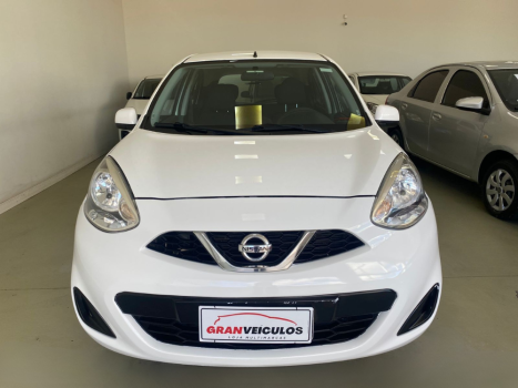 NISSAN March 1.0 12V 4P S FLEX, Foto 2