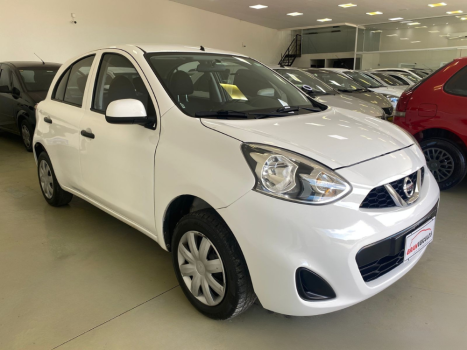 NISSAN March 1.0 12V 4P S FLEX, Foto 3