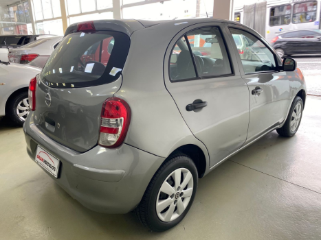 NISSAN March 1.0 16V 4P FLEX, Foto 4