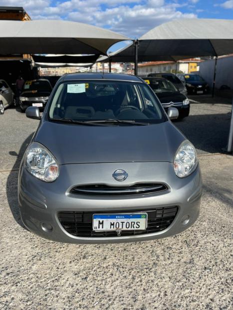 NISSAN March 1.0 16V 4P S FLEX, Foto 2