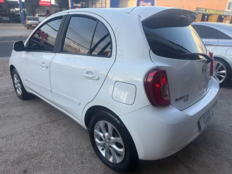 NISSAN March 1.6 16V 4P SV FLEX, Foto 5