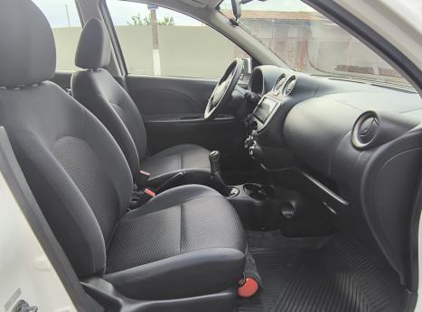 NISSAN March 1.6 16V 4P S FLEX, Foto 4