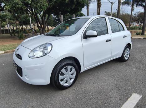NISSAN March 1.6 16V 4P S FLEX, Foto 9