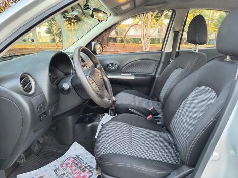 NISSAN March 1.6 16V 4P SV FLEX, Foto 6