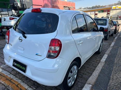 NISSAN March 1.6 16V 4P S FLEX, Foto 4