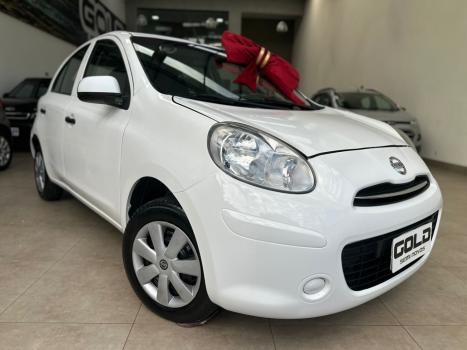 NISSAN March 1.6 16V 4P S FLEX, Foto 2