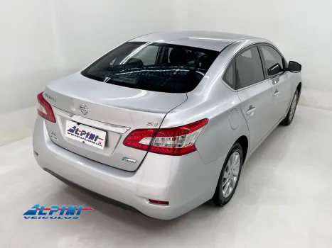 NISSAN Sentra , Foto 3