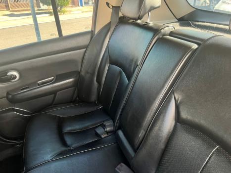 NISSAN Tiida Hatch 1.8 16V 4P SL FLEX, Foto 10