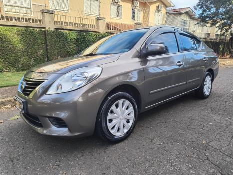 NISSAN Versa Sedan 1.6 16V 4P FLEX SV, Foto 1